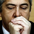 Parlement Portugal wijst bezuinigingsplannen af: Socrates neemt ontslag De premier van Portugal José Socrates heeft zijn ontslag ingediend. President Cavaco Silva maakte dit twee uur na het het vier uur durende debat bekend. De actie van Socrates is...
